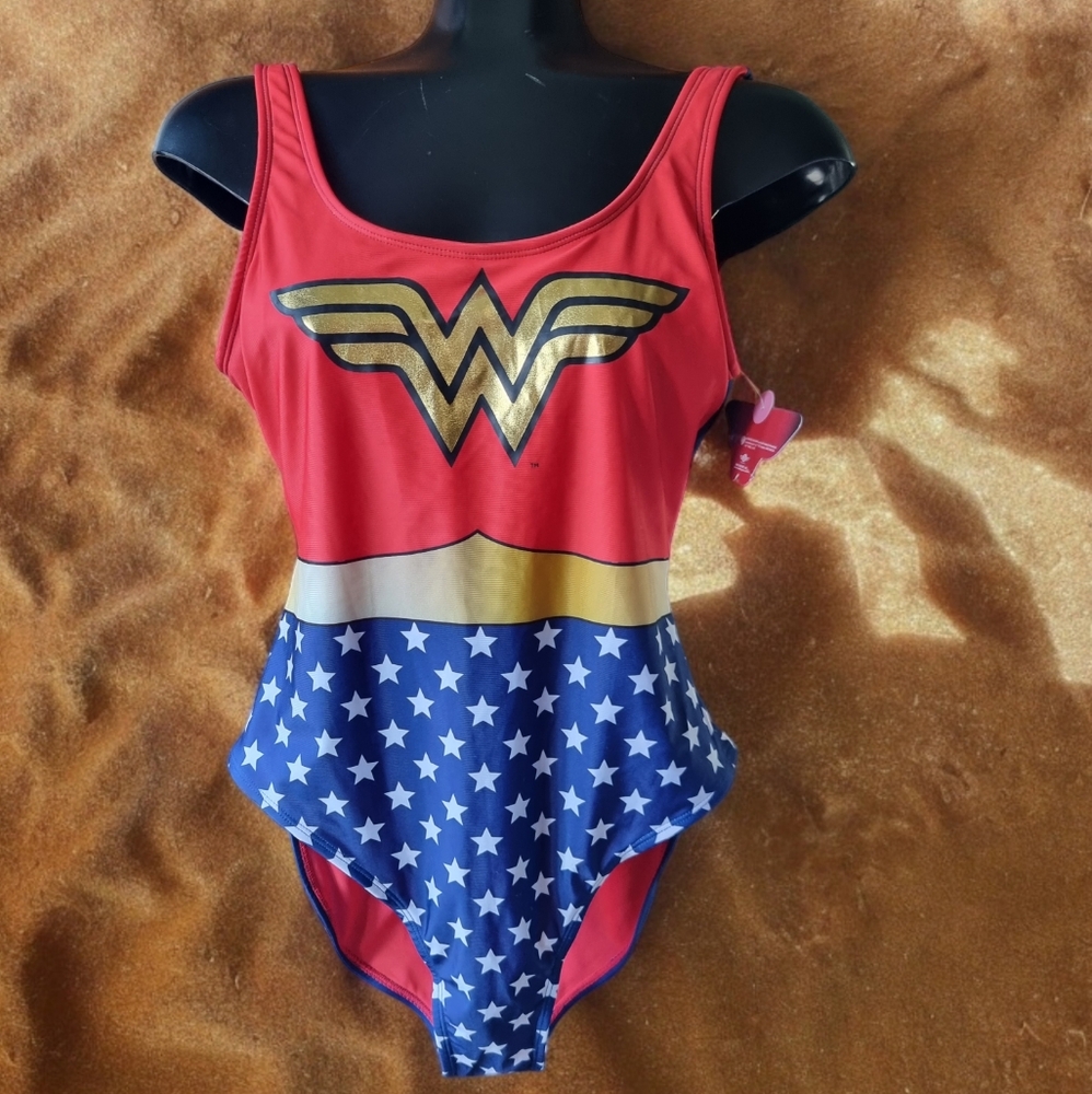 🆕️ Wonder Woman One Piece Bathing Suit